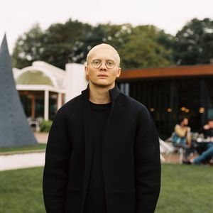 Meet your Posher, Simon